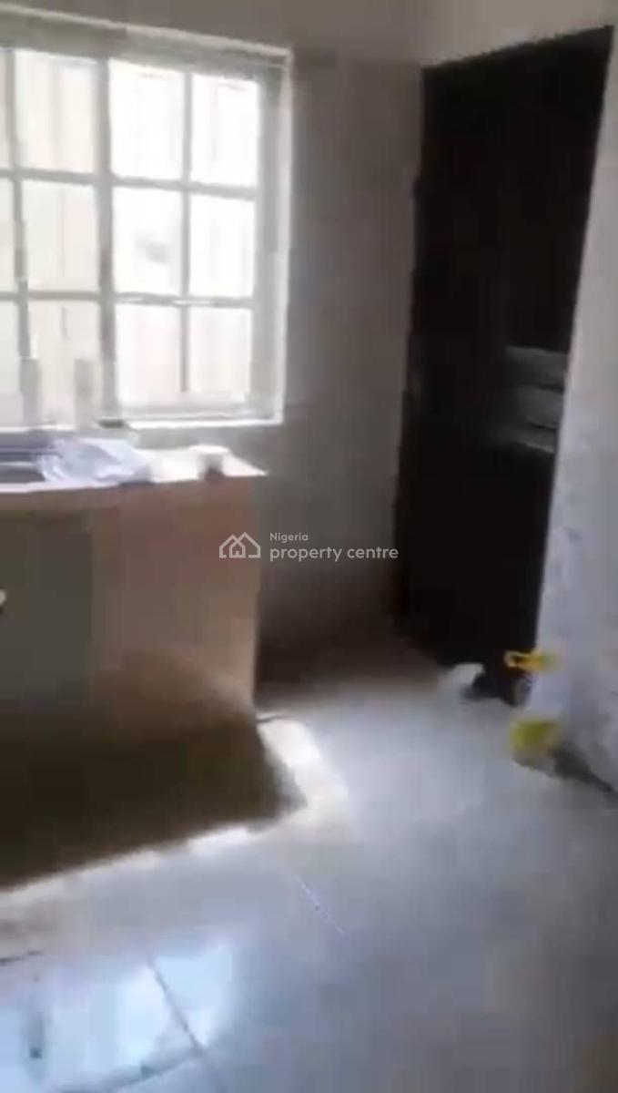 Lovely 2bedroom Flat, Ajao Estate, Anthony, Maryland, Lagos, Flat / Apartment for Rent