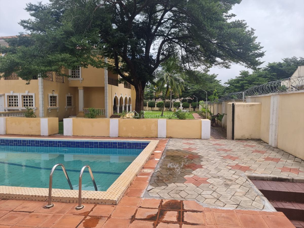 a Luxurious 7-bedrooms Detached Duplex with Swimming Pool and Garden a, Off Ebitu Ukiwe, Jabi, Abuja, Detached Duplex for Sale
