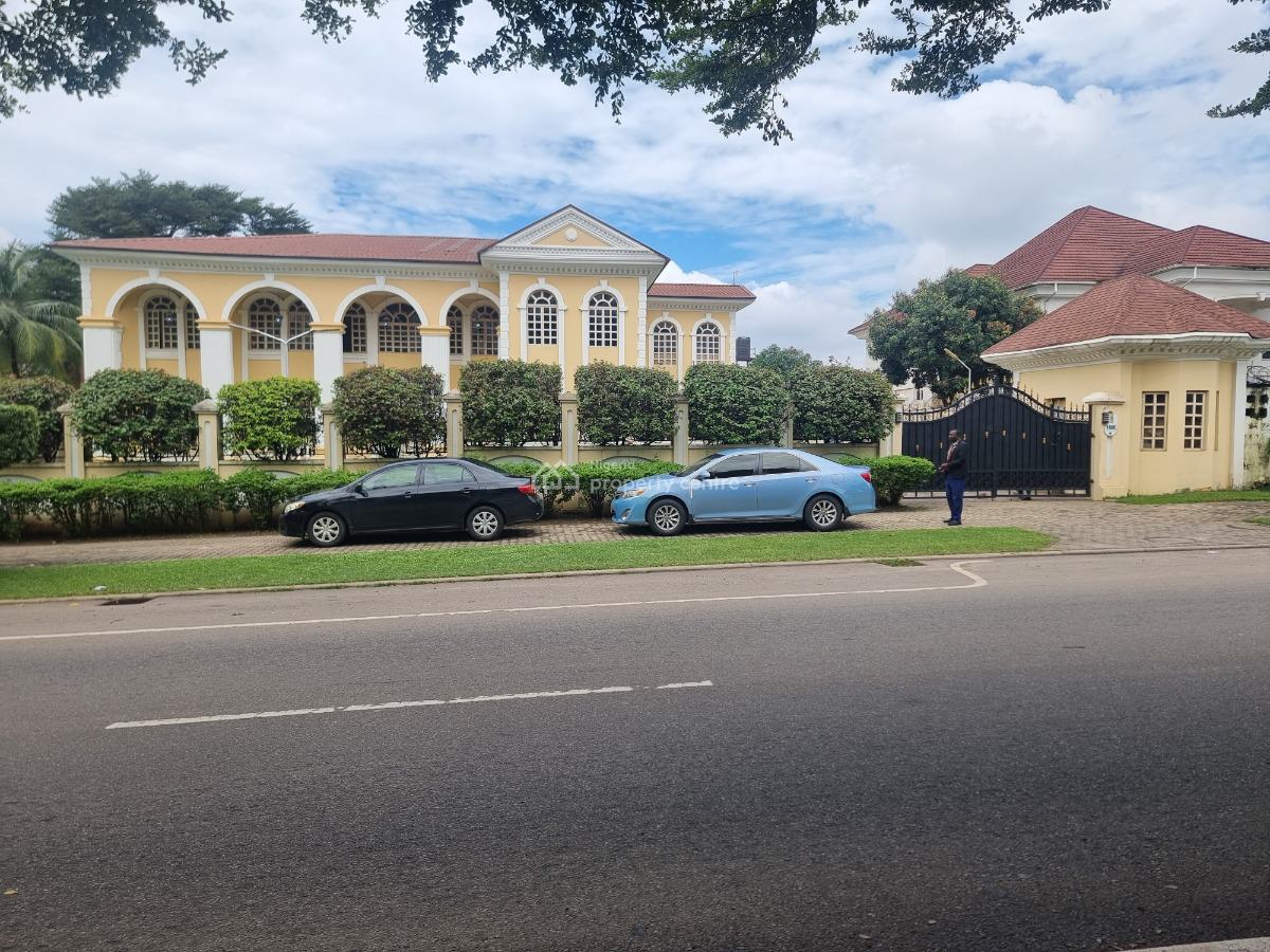 a Luxurious 7-bedrooms Detached Duplex with Swimming Pool and Garden a, Off Ebitu Ukiwe, Jabi, Abuja, Detached Duplex for Sale