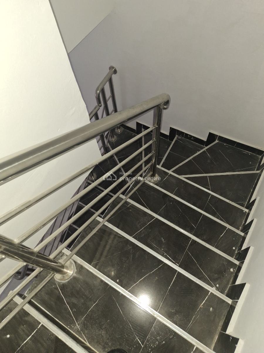 a Wonderfully Finished 3 Bedroom All Rooms Ensuite Middle Piece Terrace, Ikota Villa Gra Extension, Ikota, Lekki, Lagos, Terraced Duplex for Rent