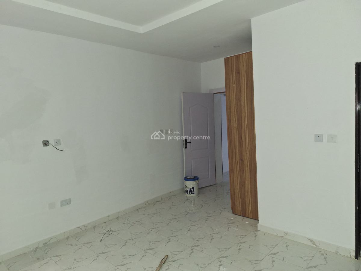 a Wonderfully Finished 3 Bedroom All Rooms Ensuite Middle Piece Terrace, Ikota Villa Gra Extension, Ikota, Lekki, Lagos, Terraced Duplex for Rent