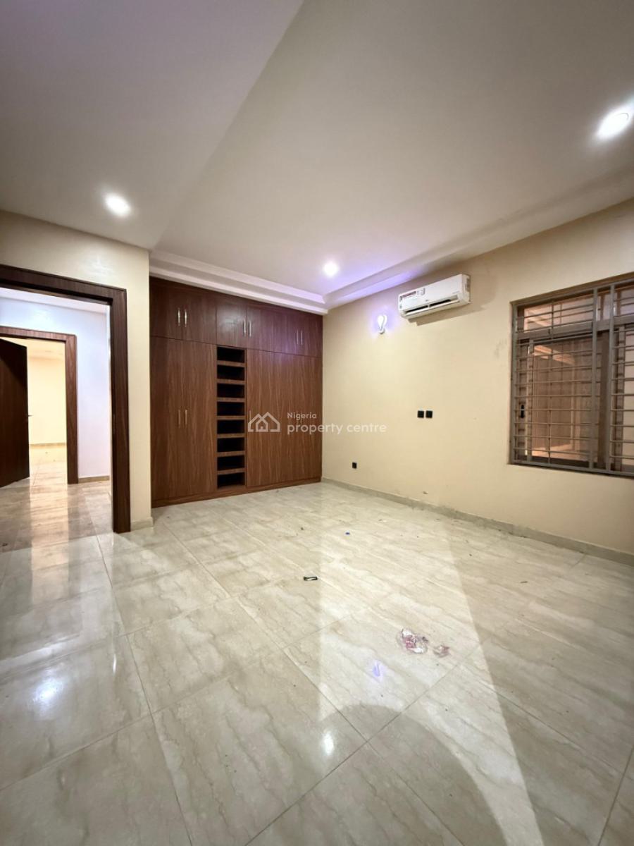Fully Serviced 3 Bedroom Flat with Bq, Guzape District, Abuja, Flat / Apartment for Rent