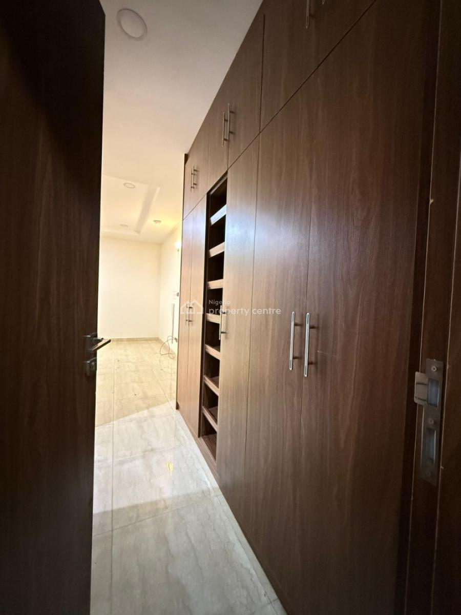 Fully Serviced 3 Bedroom Flat with Bq, Guzape District, Abuja, Flat / Apartment for Rent