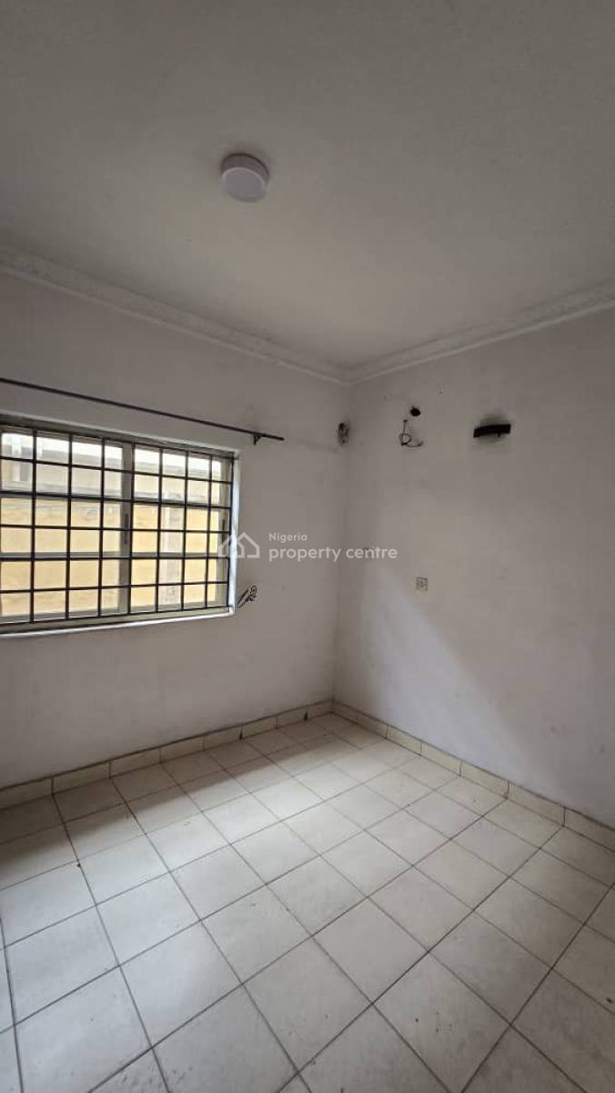 Decent Nearly Used 3 Bedroom Flat, Omole Phase 2, Ikeja, Lagos, House for Rent