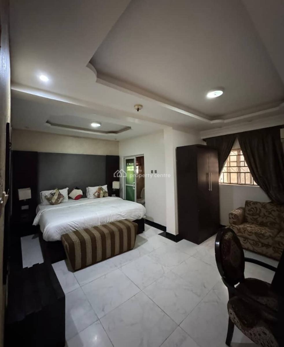 Commercial Detached Duplex of 17 Bedrooms Fitted Kitchen with Amenities, Lekki Phase 1, Lekki, Lagos, Detached Duplex for Rent