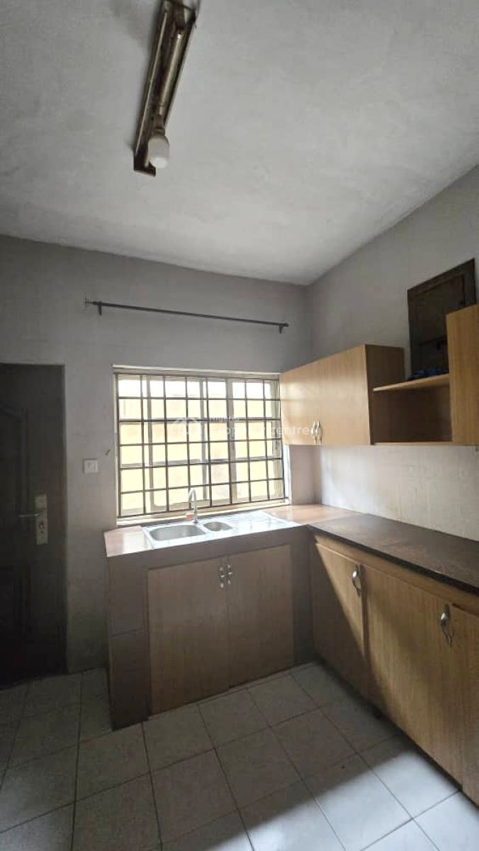 Luxury 3 Bedroom Apartment, Omole Phase 2, Ikeja, Lagos, Flat / Apartment for Rent