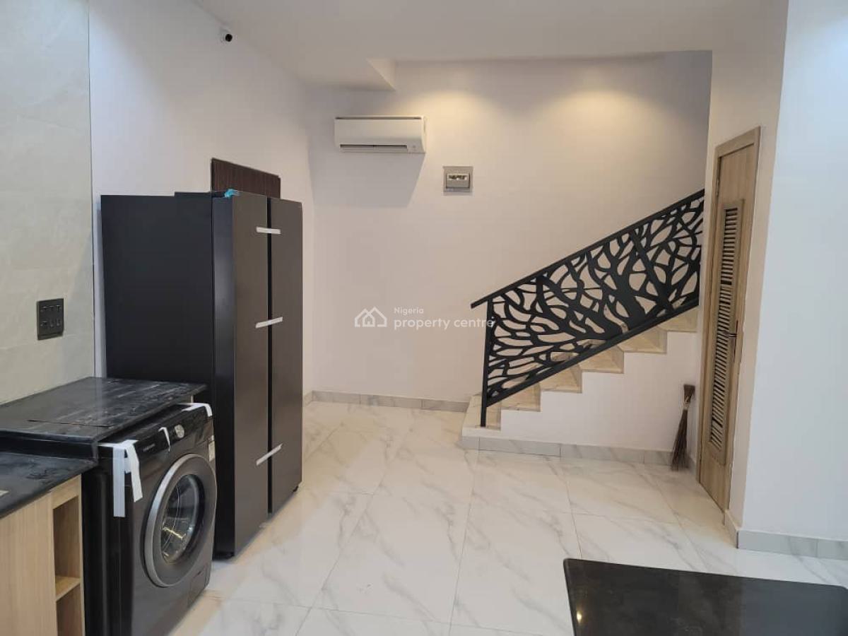 Luxury 3-bedroom Terrace Duplex, Gra Phase 2, Magodo, Lagos, Terraced Duplex for Rent