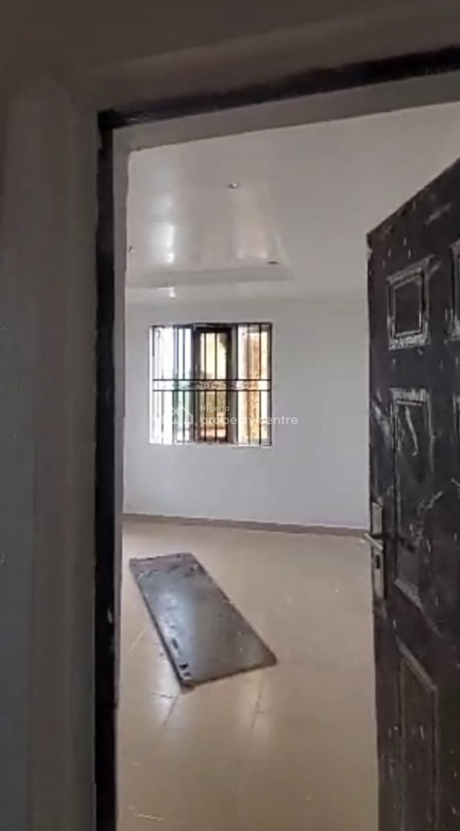 Newly Built Mini Flat (upstairs )- Video, United Estate, Sangotedo, Ajah, Lagos, Mini Flat (room and Parlour) for Rent