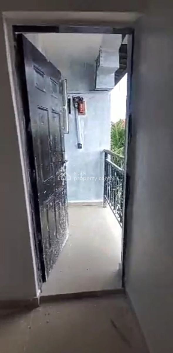 Newly Built Mini Flat (upstairs )- Video, United Estate, Sangotedo, Ajah, Lagos, Mini Flat (room and Parlour) for Rent