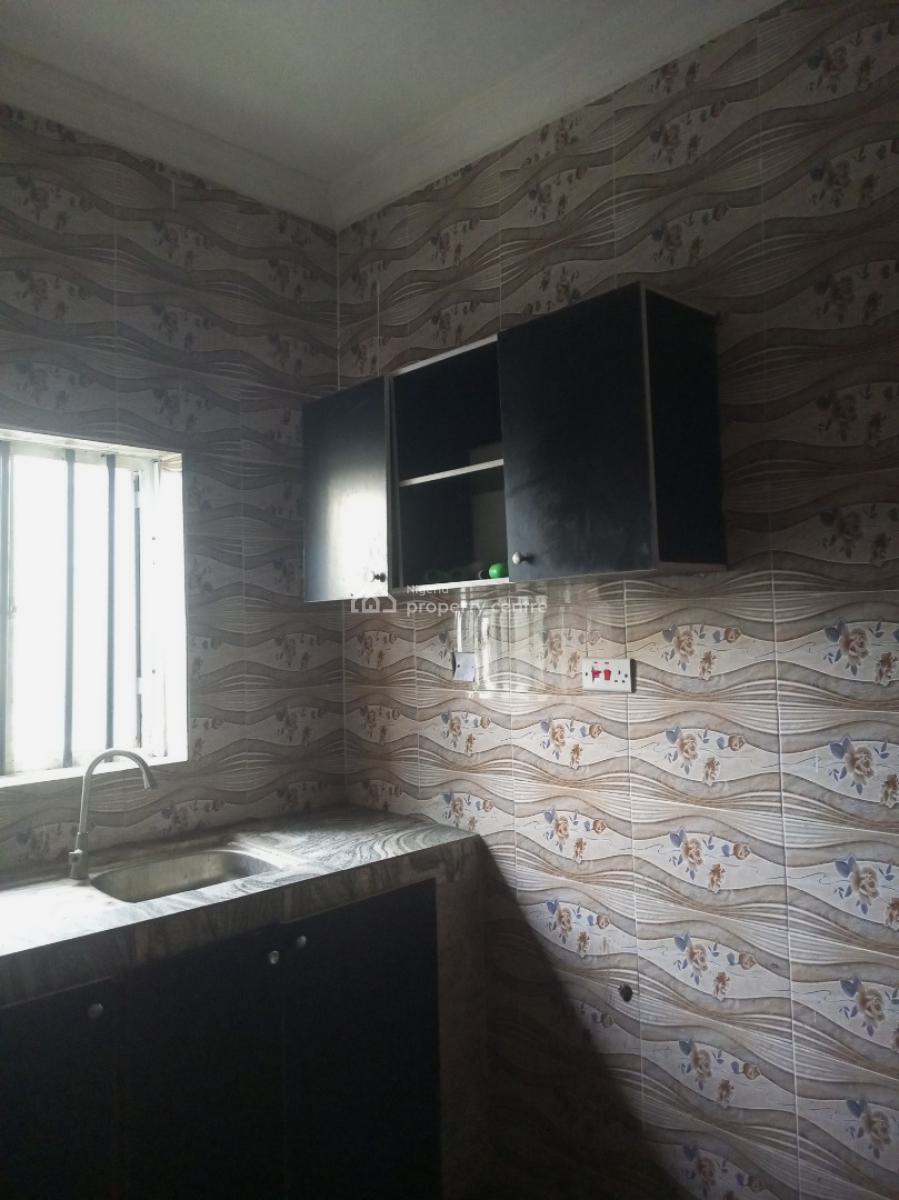 2bed Room Flat Apartment, 2 Wole Akin Street Peace Land Estate Ogombo Ajah, Ogombo, Ajah, Lagos, Flat / Apartment for Rent
