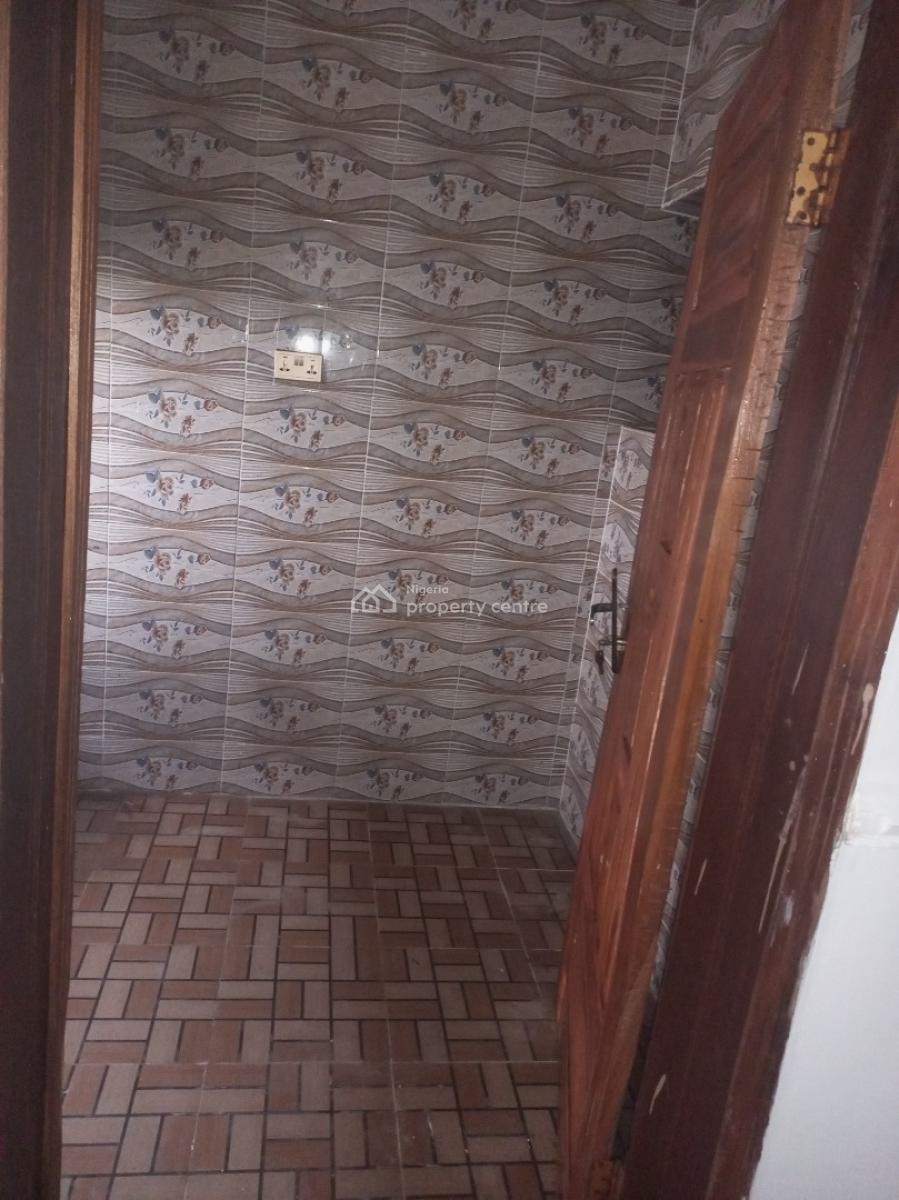2bed Room Flat Apartment, 2 Wole Akin Street Peace Land Estate Ogombo Ajah, Ogombo, Ajah, Lagos, Flat / Apartment for Rent