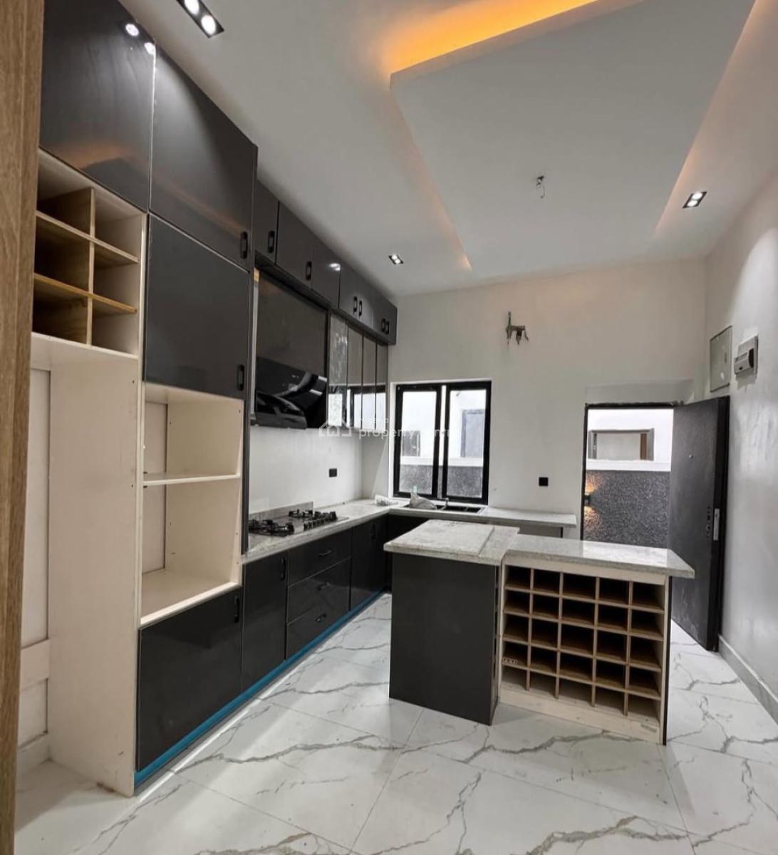 Luxury 4 Bedroom Duplex, Chevron, Lekki Phase 2, Lekki, Lagos, Semi-detached Duplex for Rent