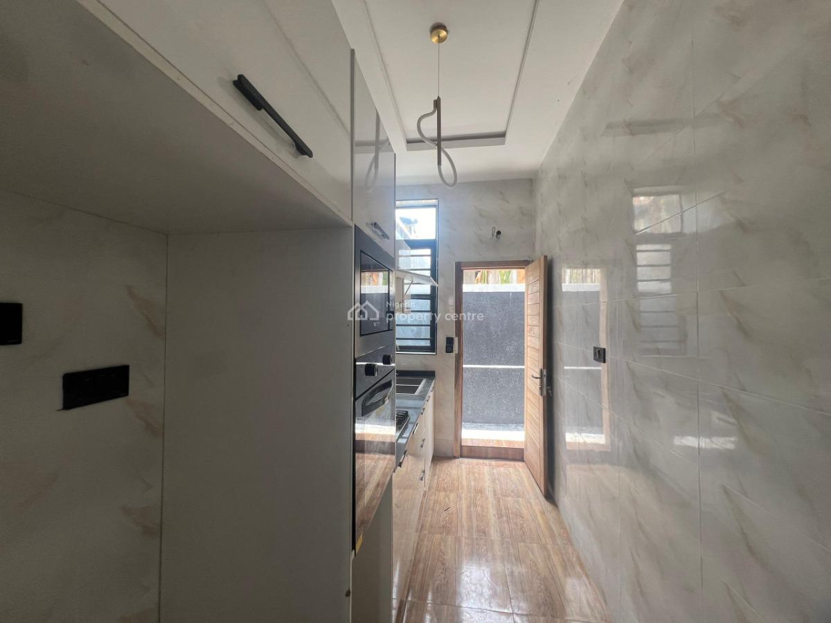 3 Bedroom Terrace Duplex, Chevron, Lekki, Lagos, Terraced Duplex for Sale