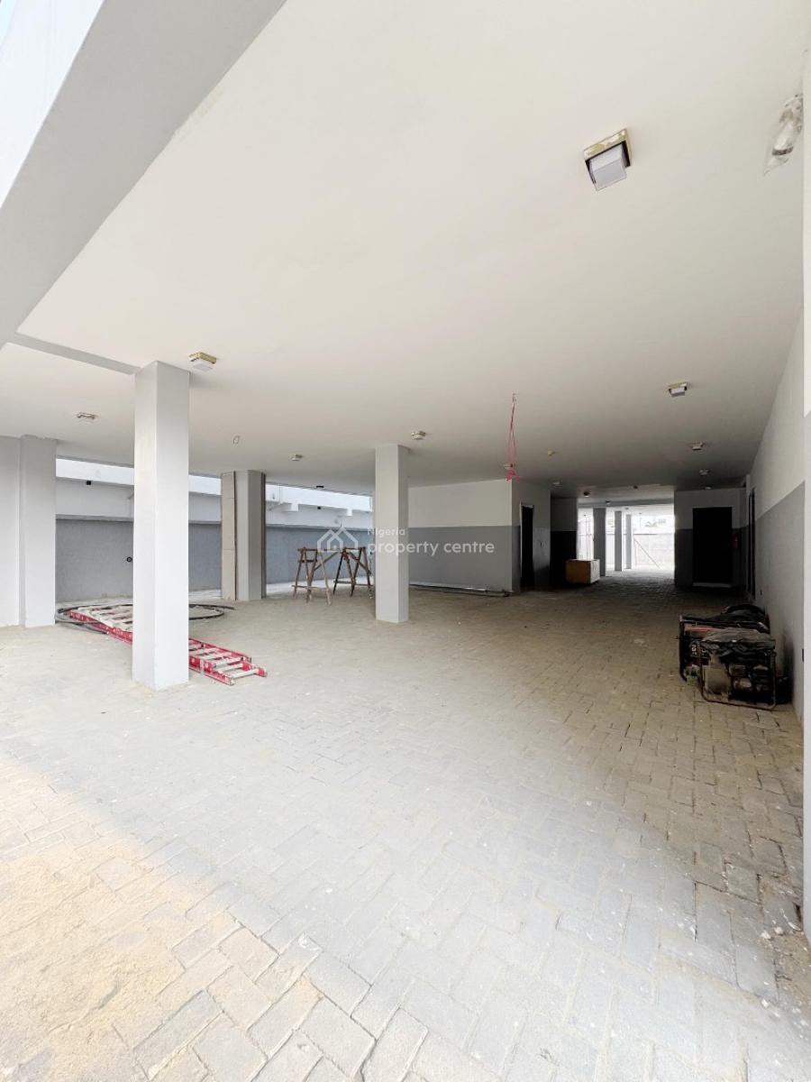Lovely 2 Bedroom Apartment with Bq, Lekki Phase 1, Lekki, Lagos, Block of Flats for Sale