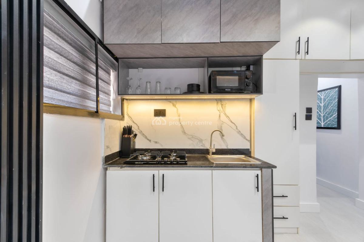 Luxury Studio Apartment with Swimming Pool and Gym, Lekki Phase 1, Lekki, Lagos, Flat / Apartment Short Let