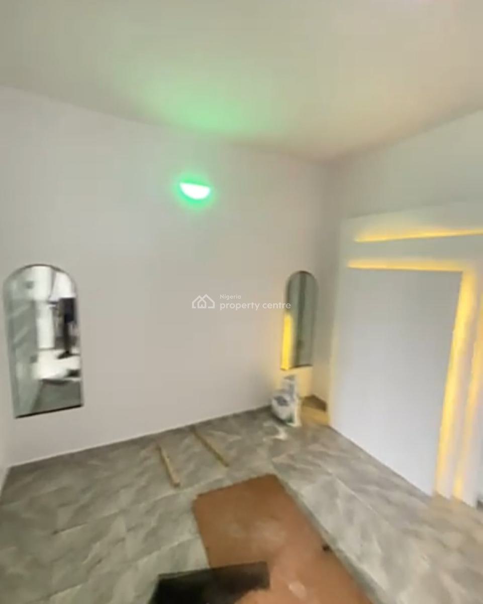 Semi Masters Bedroom Inside a Shared Apartment ( Video), Ikate, Lekki, Lagos, Self Contain (single Rooms) for Rent