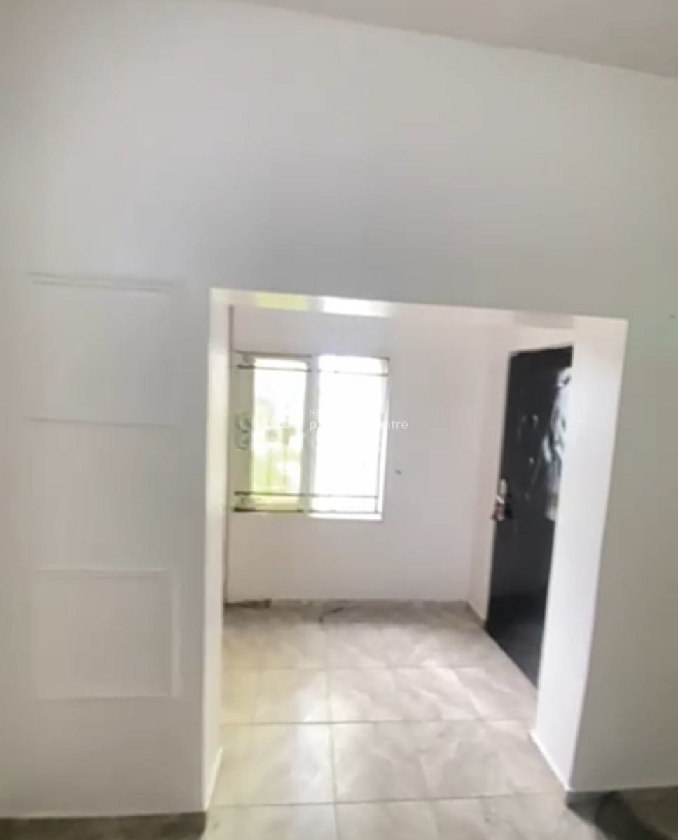 Semi Masters Bedroom Inside a Shared Apartment ( Video), Ikate, Lekki, Lagos, Self Contain (single Rooms) for Rent