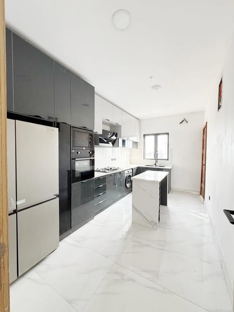 Stunning 2 Bedroom Apartment with Swimming Pool and Bq, Lekki Phase 1, Lekki Phase 1, Lekki, Lagos, Block of Flats for Sale