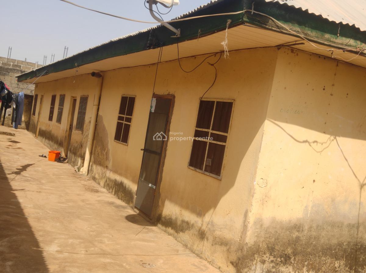 24 Units of Single Room Self Contained, Comrade Cecelia Street,  Gbaggi Vila, Chikun, Kaduna, House for Sale