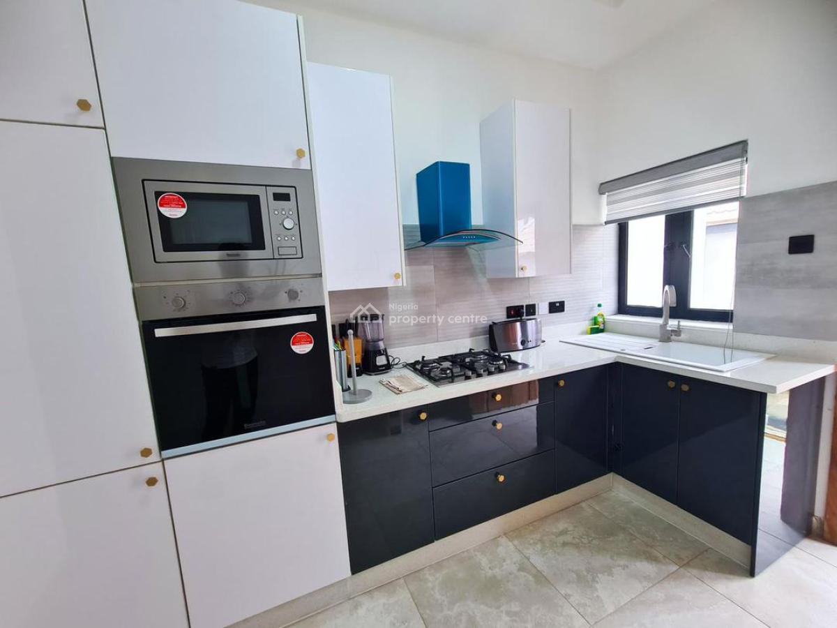 Fully Furnished 3 Bedroom Apartment with Pool, Off Admiralty Way, Lekki Phase 1, Lekki, Lagos, Flat / Apartment for Rent