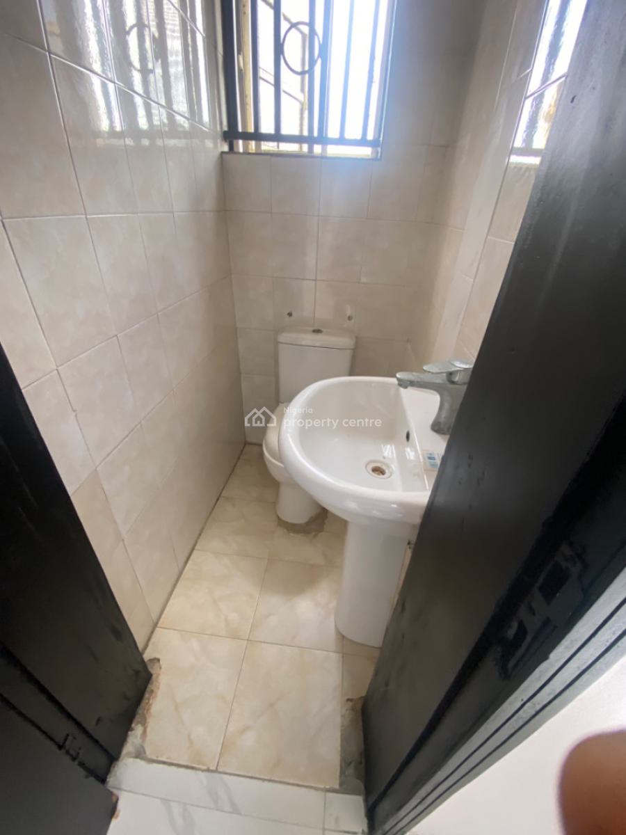 3 Bedroom Flat No Bq, Off Admiralty Way, Lekki Phase 1, Lekki, Lagos, Flat / Apartment for Rent