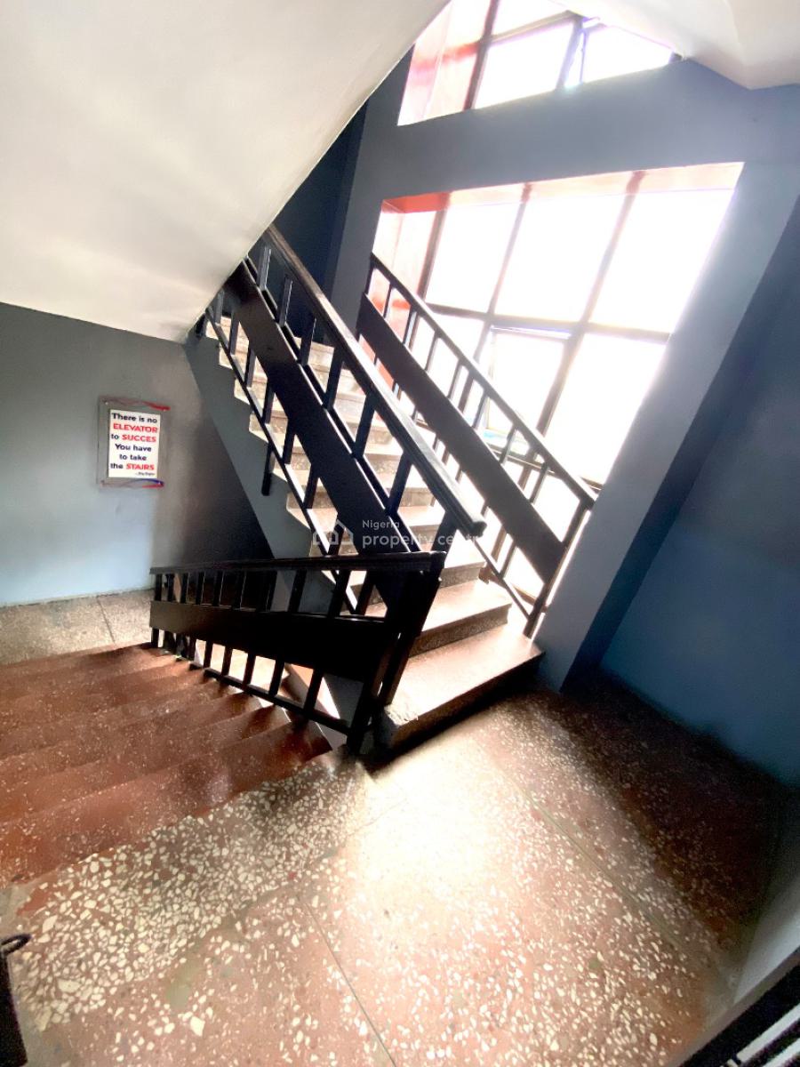 215 Sqm Open Plan Office Space, Adeniyi Jones, Ikeja, Lagos, Office Space for Rent