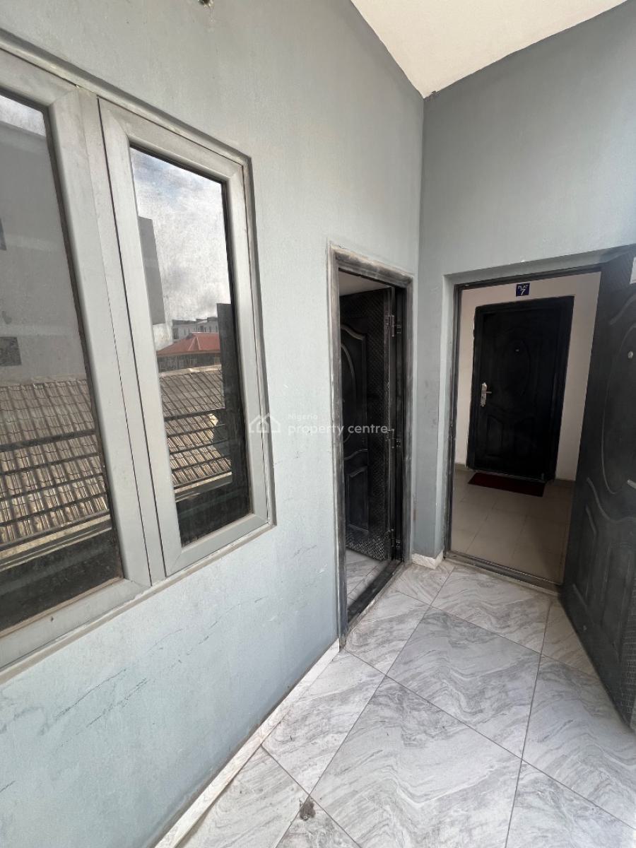 Clean Studio Apartment in an Accessible and Flood-free Area., Platinum Way, Ilasan, Osapa, Lekki, Lagos, Self Contain (single Rooms) for Rent