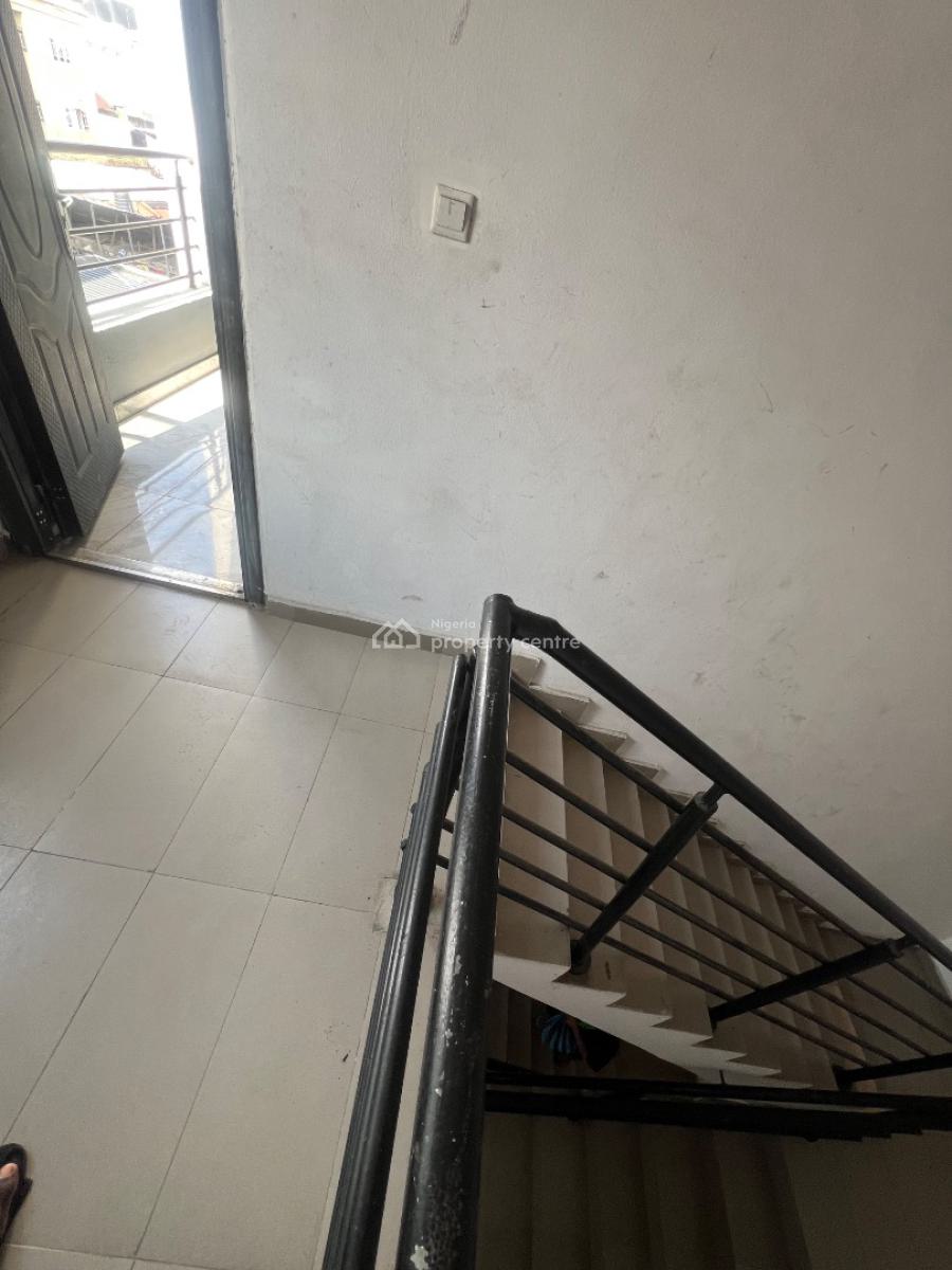 Clean Studio Apartment in an Accessible and Flood-free Area., Platinum Way, Ilasan, Osapa, Lekki, Lagos, Self Contain (single Rooms) for Rent