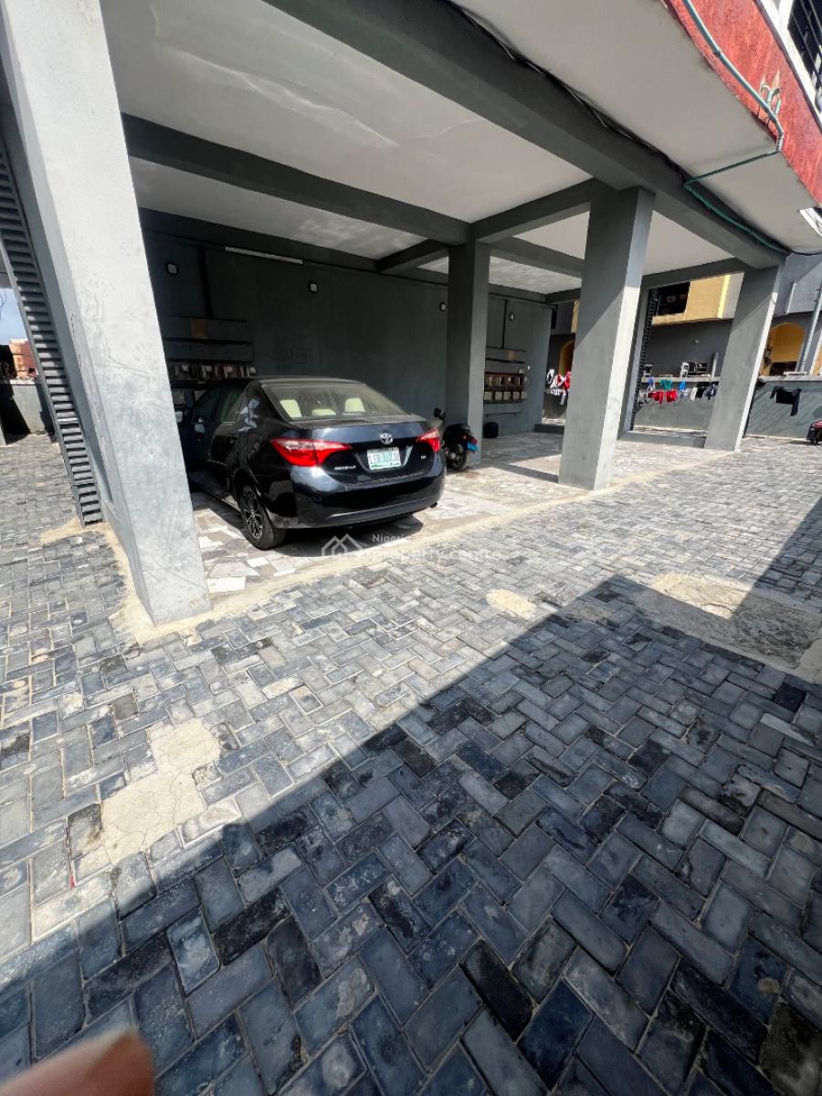 Clean Studio Apartment in an Accessible and Flood-free Area., Platinum Way, Ilasan, Osapa, Lekki, Lagos, Self Contain (single Rooms) for Rent