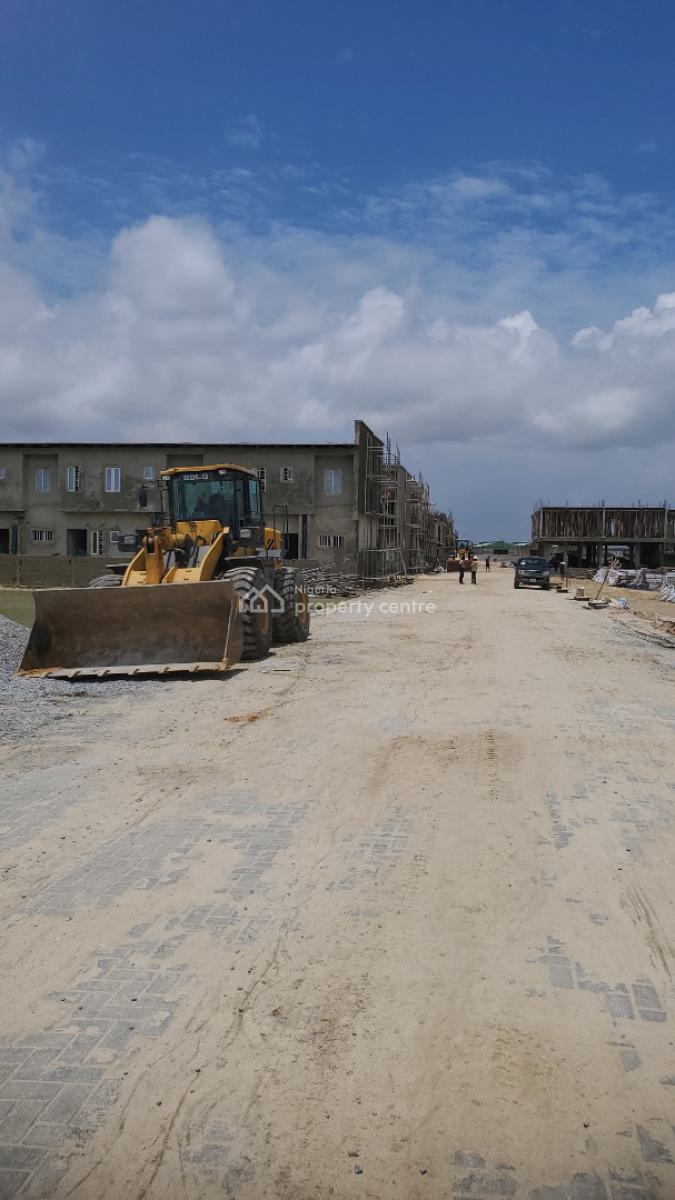 2 Bedroom Terrace with Bq, Ogombo Road, Lekki Phase 2, Lekki, Lagos, Terraced Duplex for Sale