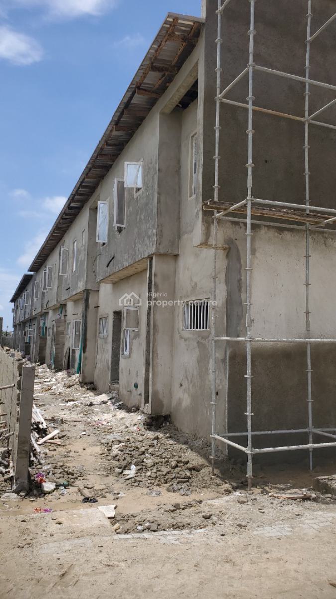 2 Bedroom Terrace with Bq, Ogombo Road, Lekki Phase 2, Lekki, Lagos, Terraced Duplex for Sale