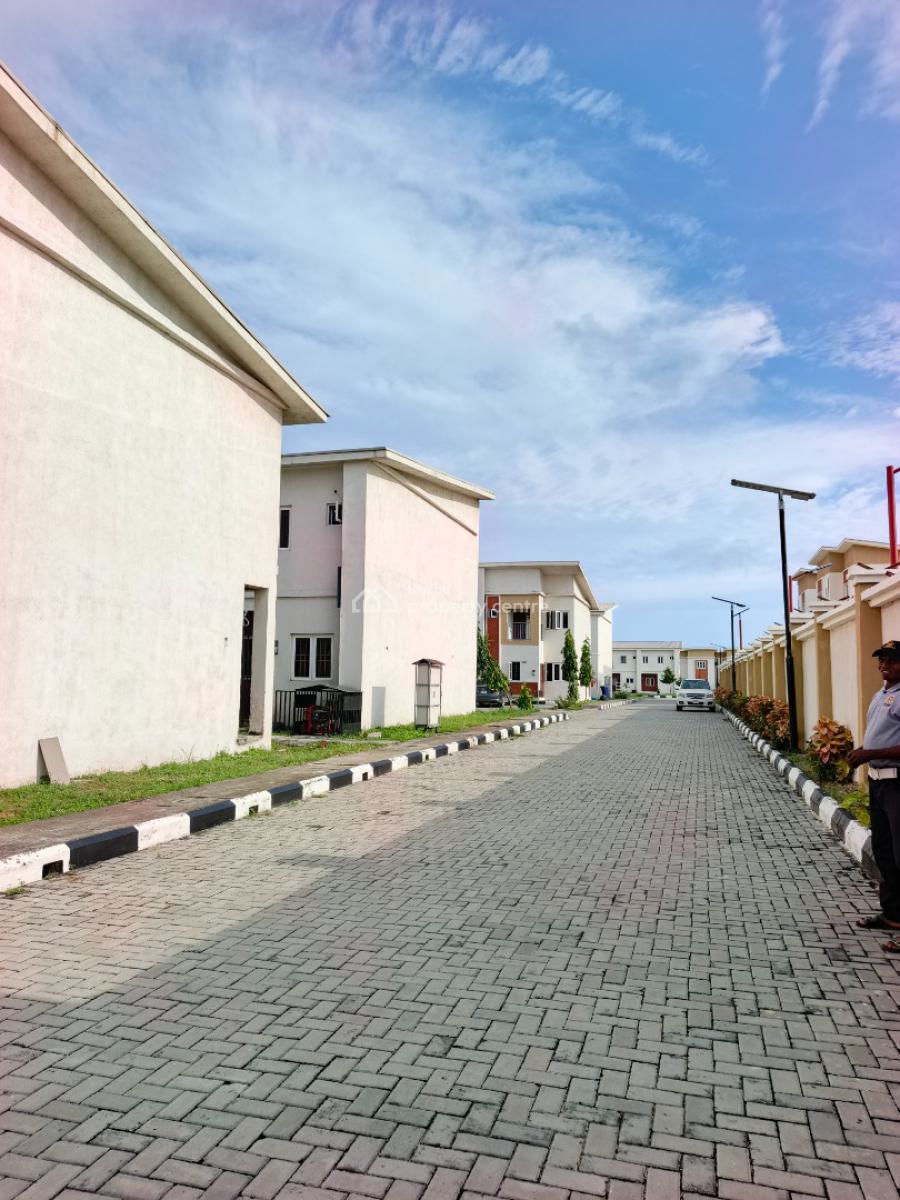 Smart Spacious 2 Bedrooms Terrace Duplex, Abraham Adesanya, Ajah, Lagos, Terraced Duplex for Rent