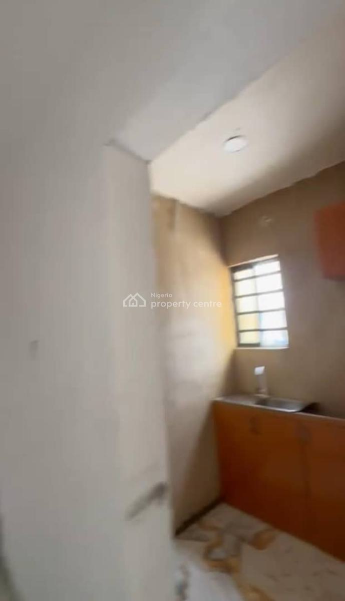Lovely Sweet Mini Flat, Off Morocco Rd, Shomolu, Lagos, Mini Flat (room and Parlour) for Rent