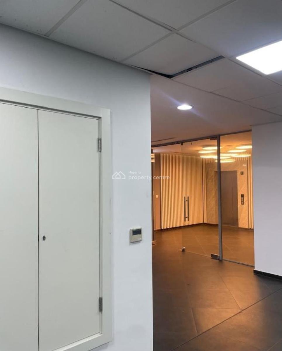 1500sqm Office Space in a Premium Commercial Property with Gym& Kitchen, Gerard Road, Ikoyi, Lagos, Office Space for Rent