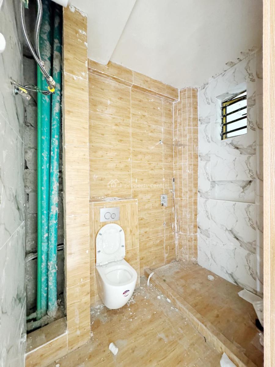 Lovely 2 Bedroom Apartment with Elevator, Chevron, Lekki, Lagos, Block of Flats for Sale