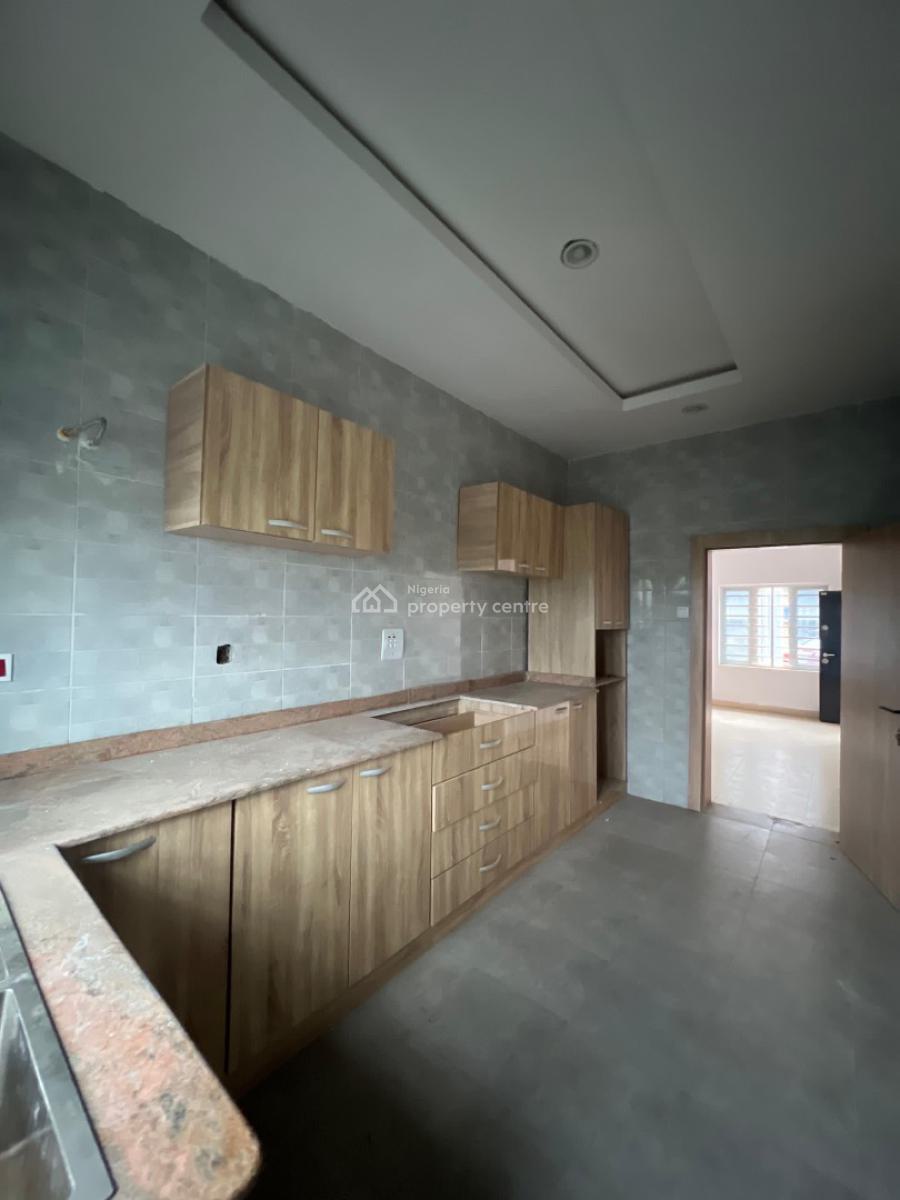 3 Bedroom Flat, Abraham Adesanya Road, Ajah, Lagos, Flat / Apartment for Rent