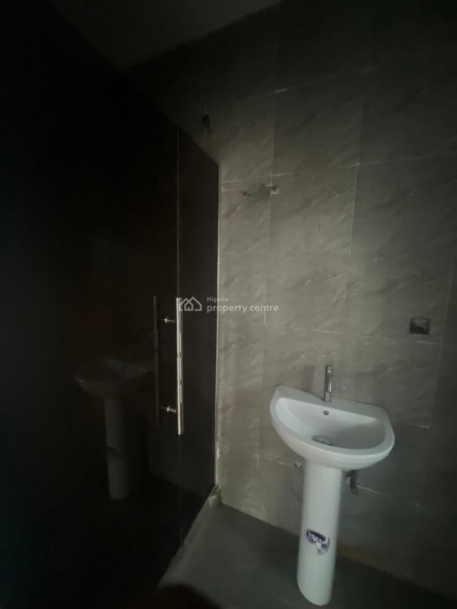 3 Bedroom Flat, Abraham Adesanya Road, Ajah, Lagos, Flat / Apartment for Rent