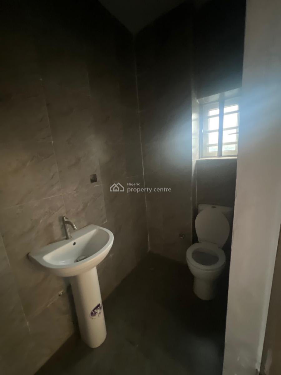 3 Bedroom Flat, Abraham Adesanya Road, Ajah, Lagos, Flat / Apartment for Rent