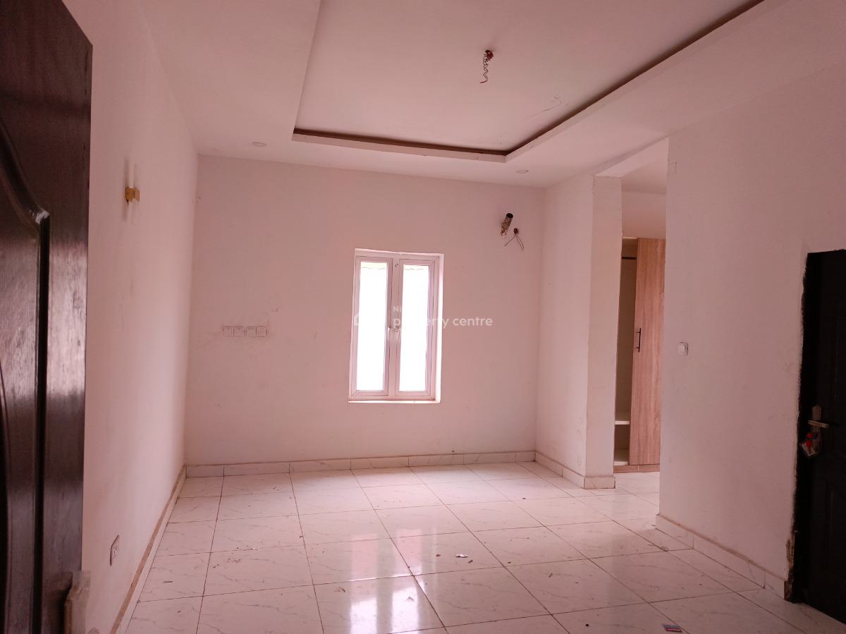 Brand New 3 Bedroom Flat on The Top Floor, Wuye, Abuja, Flat / Apartment for Rent