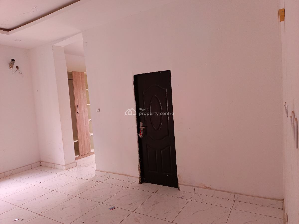 Brand New 3 Bedroom Flat on The Top Floor, Wuye, Abuja, Flat / Apartment for Rent