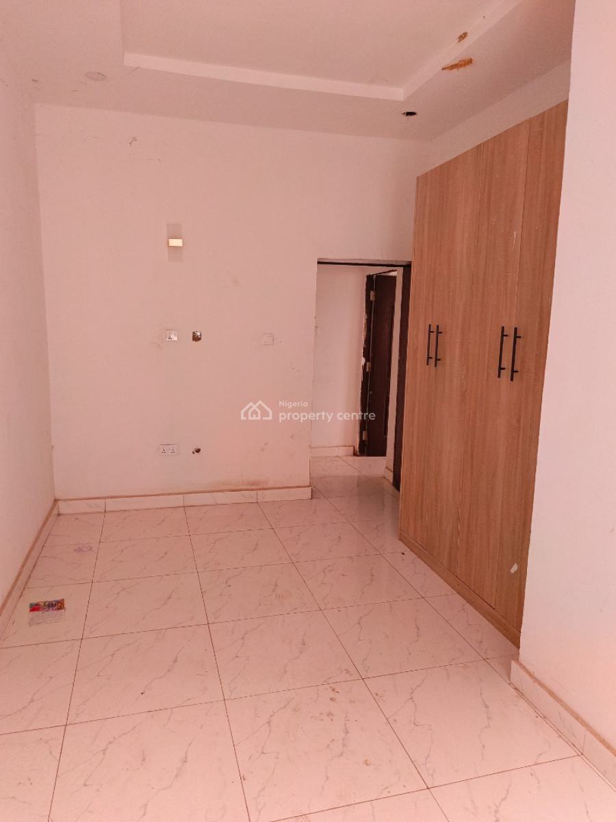 Brand New 3 Bedroom Flat on The Top Floor, Wuye, Abuja, Flat / Apartment for Rent