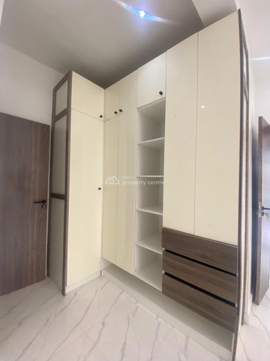 Luxury Apartment with Pool, Balcony & More, Lekki Phase 1, Lekki, Lagos, Flat / Apartment for Rent