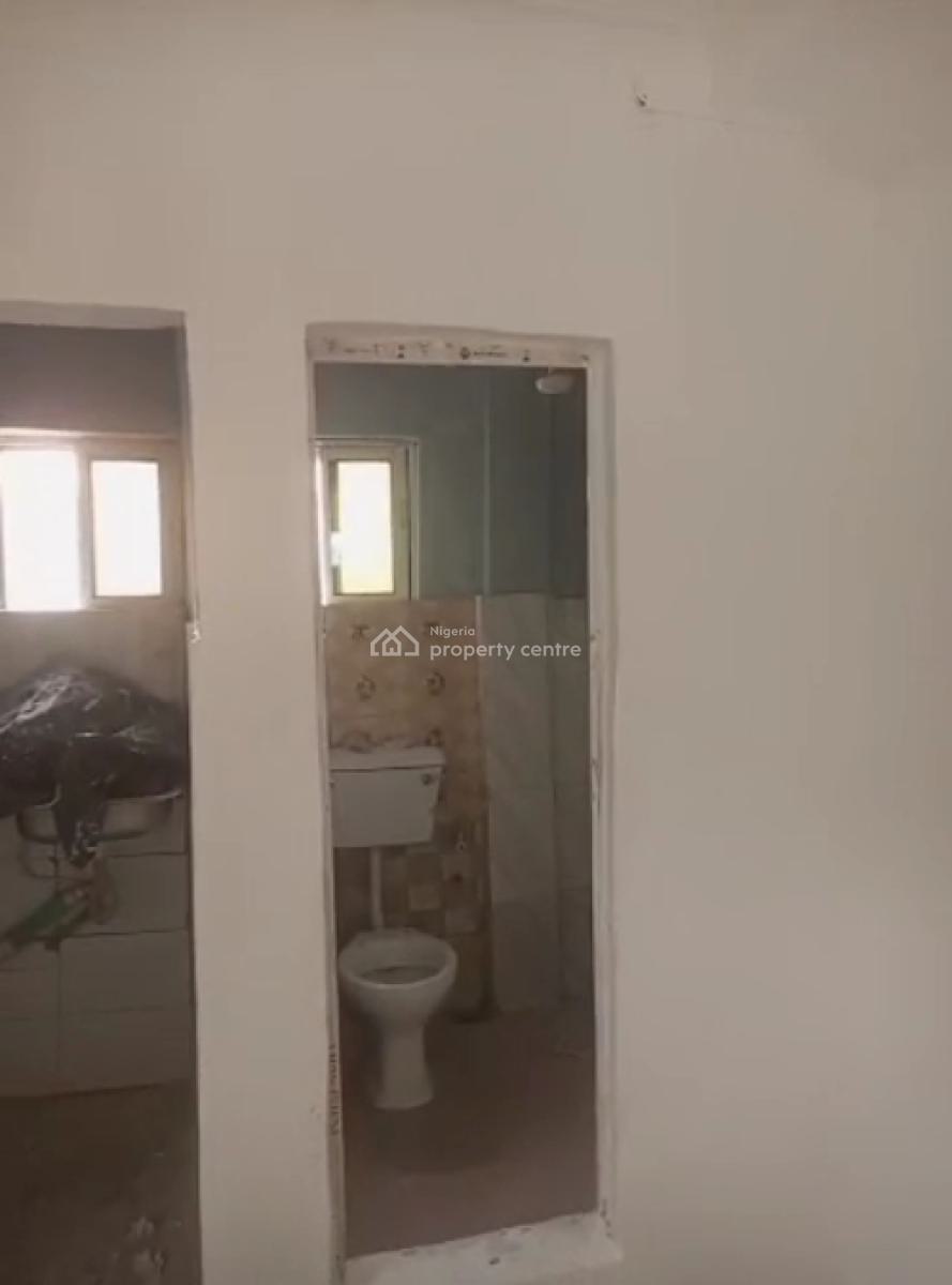 Very Decent and Spacious Recently Renovated Mini-flat, Shomolu, Lagos, Mini Flat (room and Parlour) for Rent