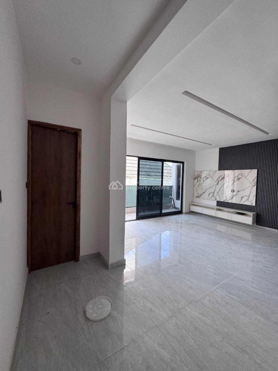 Luxury and Spacious 3 Bedroom Apartment, Less Than 5 Minutes Drive From Nike Art Gallery, Ikate Elegushi, Lekki, Lagos, Flat / Apartment for Sale