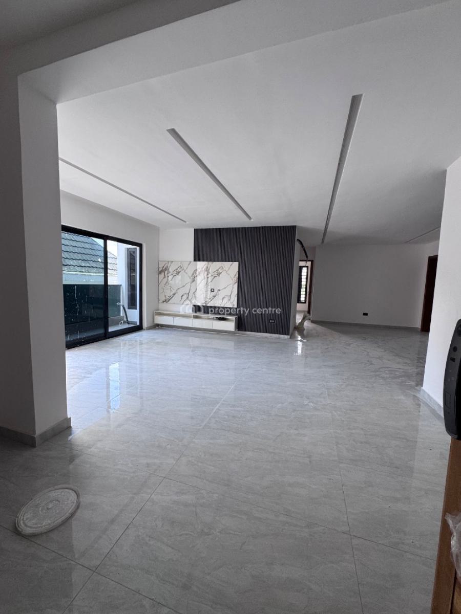 Luxury and Spacious 3 Bedroom Apartment, Less Than 5 Minutes Drive From Nike Art Gallery, Ikate Elegushi, Lekki, Lagos, Flat / Apartment for Sale