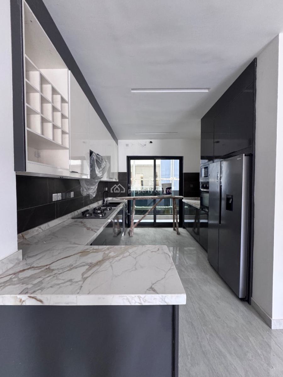 Luxury and Spacious 3 Bedroom Apartment, Less Than 5 Minutes Drive From Nike Art Gallery, Ikate Elegushi, Lekki, Lagos, Flat / Apartment for Sale