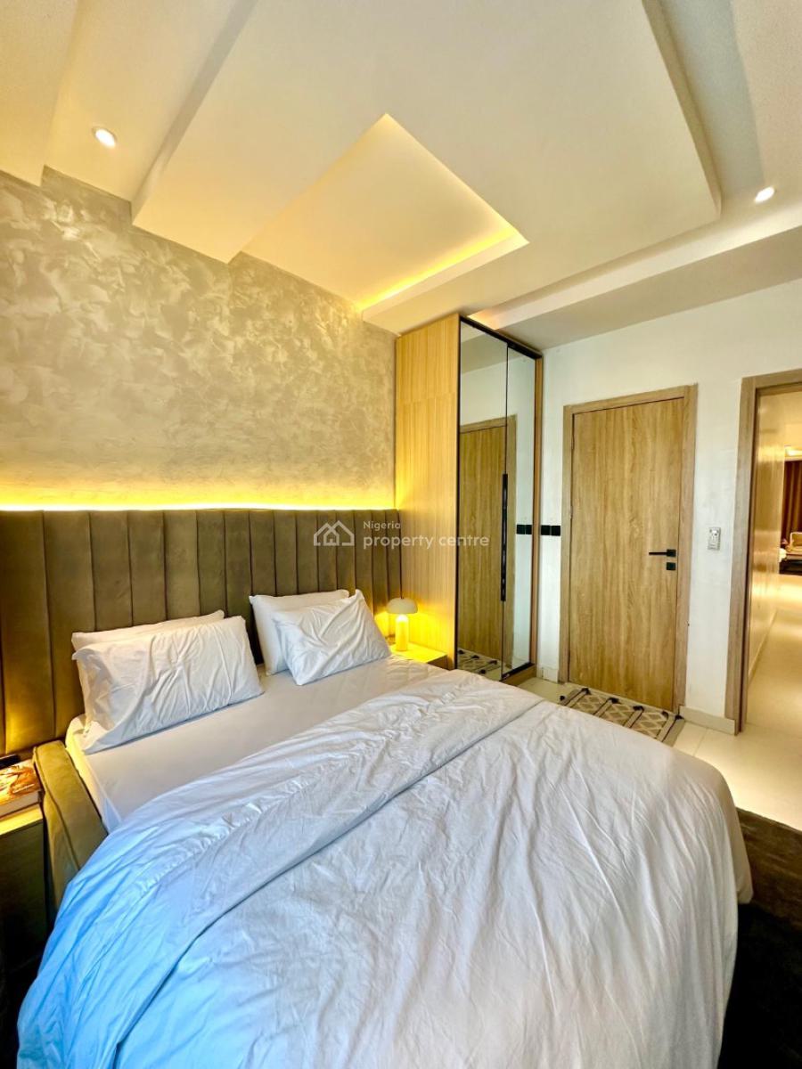 3-bedroom Waterfront Apartment with Snooker, Table Tennis, and Ps5 *av, Lekki Phase 1, Lekki, Lagos, Flat / Apartment Short Let
