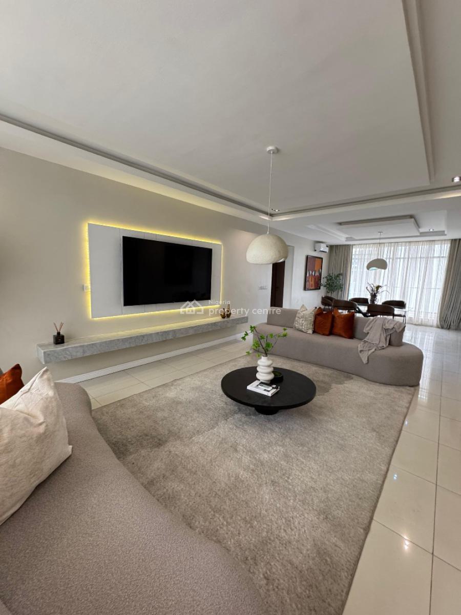 *sharp Brand New Three Bedroom Apartment with Ps5 Game, Snooker and Ta, Lekki Phase 1, Lekki, Lagos, Flat / Apartment Short Let