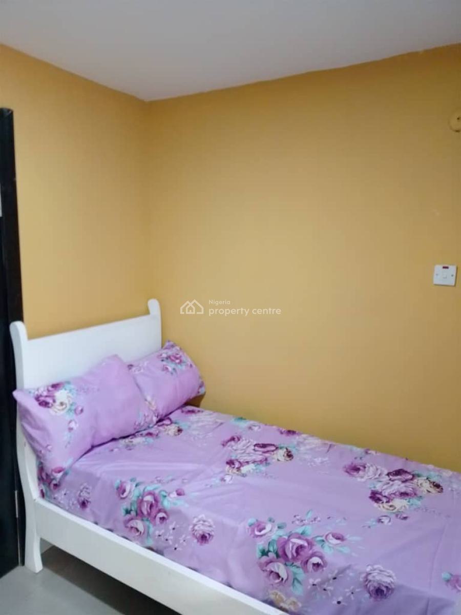 Furnished Bq with Specious Standard Kitchen, Behind Ap Filling Station, Ikate, Lekki, Lagos, Flat / Apartment for Rent