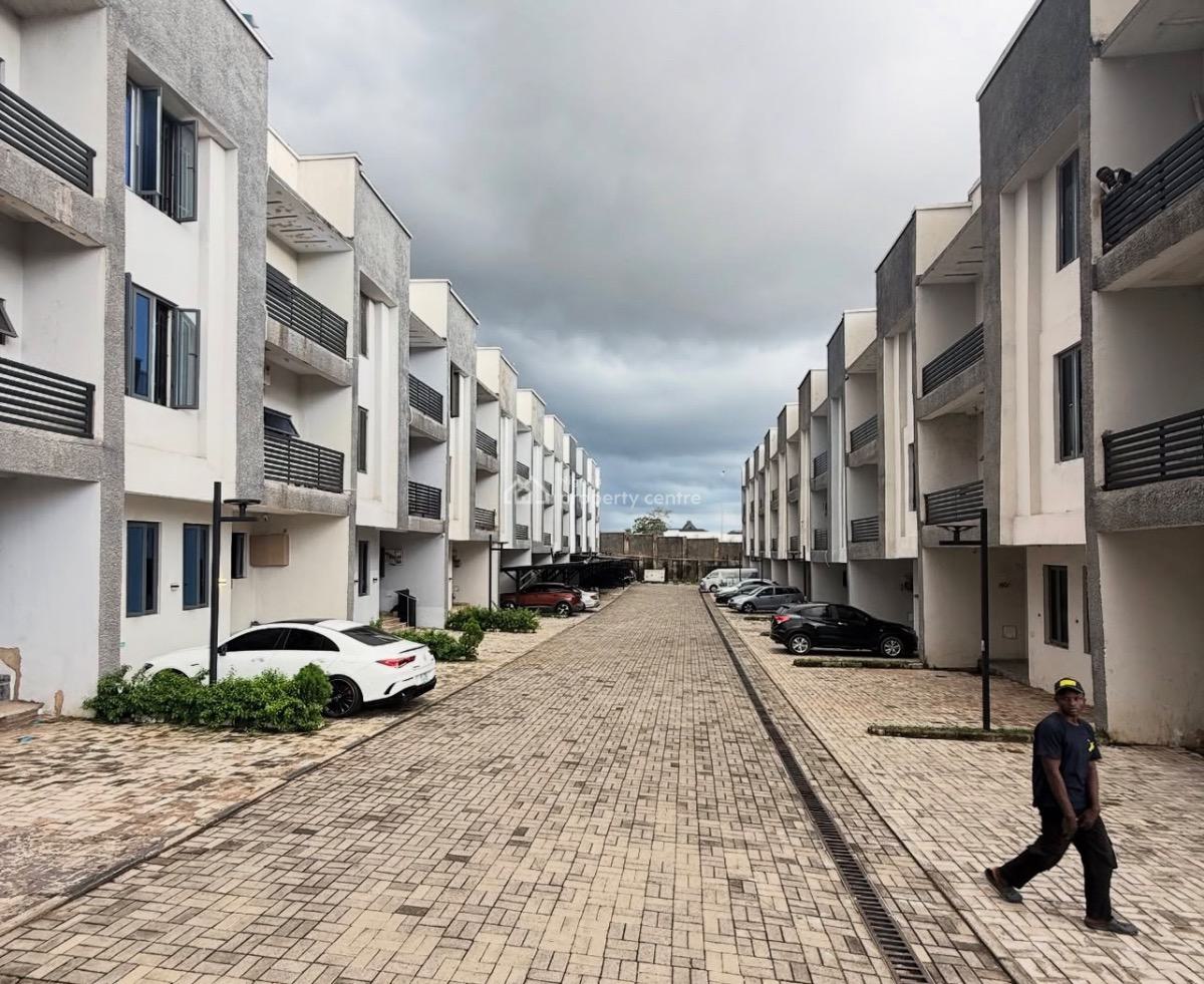 Standard 4 Bedroom Terrace Duplex, Guzape District, Abuja, Terraced Duplex for Rent